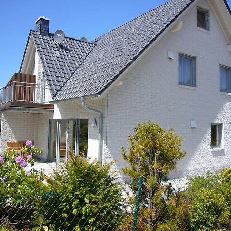 Strandnahes Ferienhaus Mit Terrasse, Strandamsel, Binz Zewnętrze zdjęcie